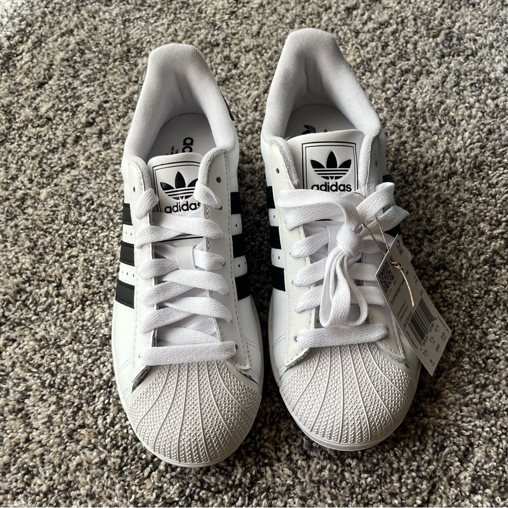 BRAND NEW WITH TAGS, NEVER WORN Adidas Superstar White with Black Stripes
